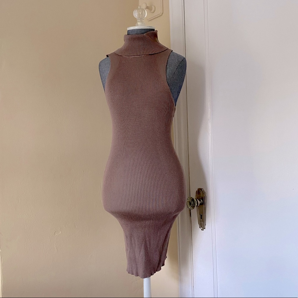 NWT NOVAVintage Nikki Turtle Neck Mini Dress Size S